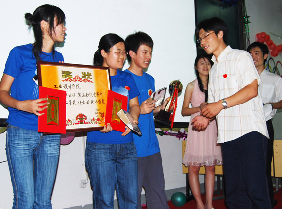 图片说明